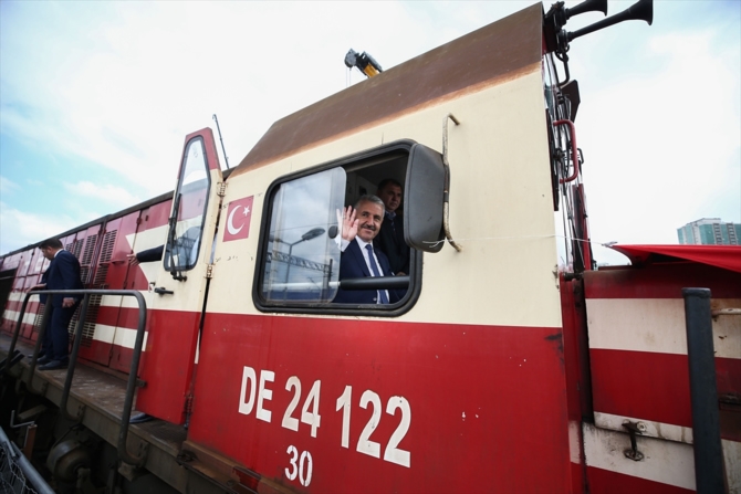 Ahmet Arslan, Gebze-Halkalı Banliyö Hattı'nda galerisi resim 10