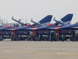 'Airshow China' görücüye çıktı