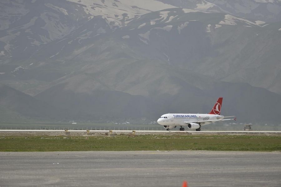 Yüksekova Havalimanı açıldı galerisi resim 12