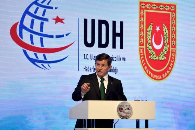 Başbakan Ahmet Davutoğlu, Yerli Uçak Projesinin Tanıtımını Yaptı galerisi resim 2