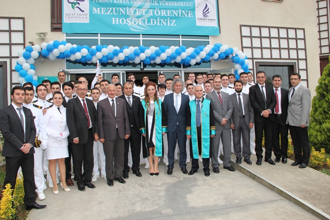 Turgut Kıran Denizcilik Yüksekokulu’nda 2. mezuniyet heyecanı galerisi resim 16