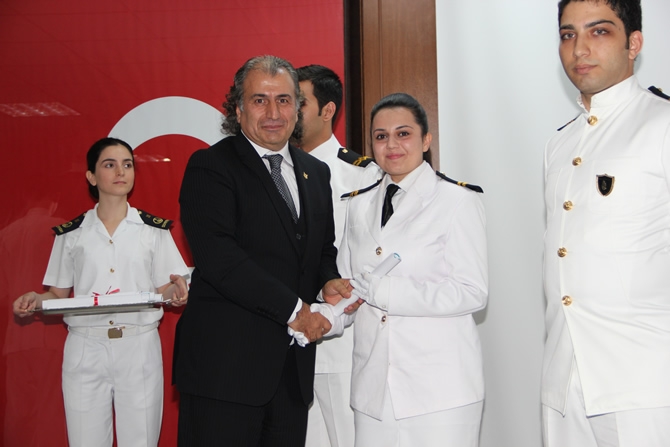 Turgut Kıran Denizcilik Yüksekokulu’nda 2. mezuniyet heyecanı galerisi resim 5