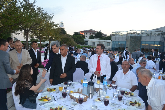 UND, üyeleriyle iftarda buluştu galerisi resim 15