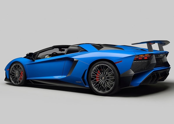 Lamborghini Aventador SV Roadster galerisi resim 5