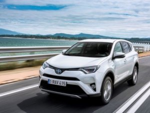 Yeni RAV4 HYBRID ile düşük tüketim yüksek performans