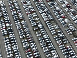 AB'de yeni araç kayıtları yüzde 6,6 düştü