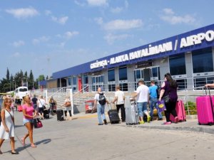 Gazipaşa Havalimanı'na yoğunluk dolayısıyla ek sefer talebi