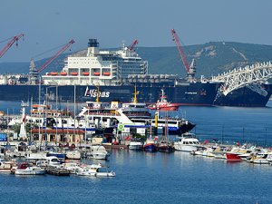 Türk Akımı için gelen dev gemi, Çanakkale Boğazı'ndan geçti