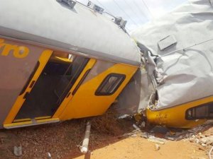 Güney Afrika'da tren kazası: 1 ölü, 50 yaralı