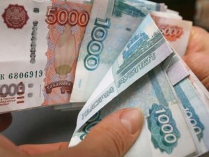 Rus rublesi 3 ayın dibinde