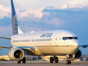 United Airlines uçağı türbülansa girdi; 10 kişi yaralandı