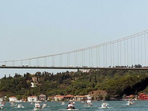 İstanbul Boğazı gemi geçişlerine kapatıldı