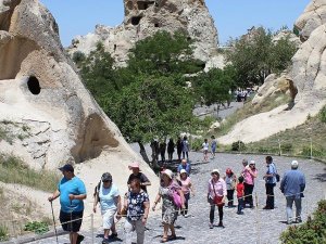 Turist rehberleri Kapadokya için kolları sıvadı