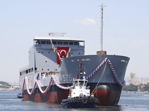 TCG Üsteğmen Arif Ekmekçi Lojistik Destek Gemisi, Selah Tersanesi'nde denize indirildi