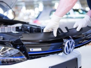 Volkswagen ile Panasonic iş birliğine gitti