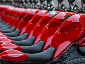 Devler Ducati hisseleri için yarışıyor