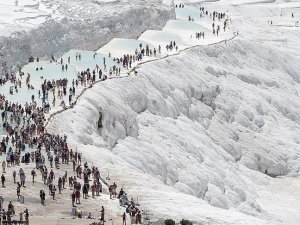 Pamukkale'ye yabancı turist ilgisi