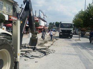 Düzce'de tramvay çalışmaları sürüyor