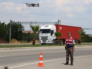 Yurt genelinde trafik ve asayiş uygulamaları yapılıyor