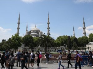 Türkiye'ye gelen turist sayısı yüzde 46 arttı