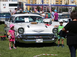 Klasik otomobiller Kayseri'de buluştu