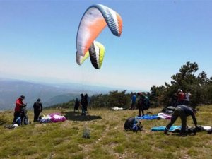 Simav'da yamaç paraşütü pisti hazırlandı