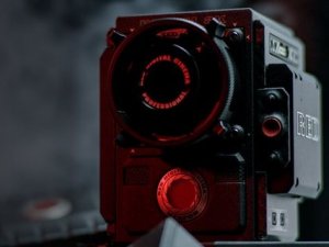 LG V30'un kamerası 50.000 dolarlık RED Weapon'a karşı!