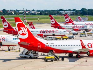 Air Berlin için iki şirketle masaya oturulacak