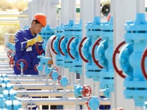 Kazakistan'dan Çin'e 1 milyar dolarlık doğalgaz ihracatı