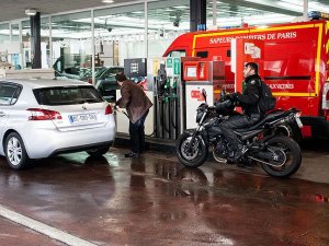 Fransa'daki petrol ve doğalgaz üretimi 2040'ta duracak