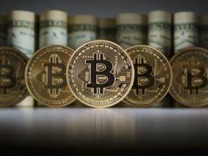 Bitcoin fiyatı ilk kez 5 bin doları aştı