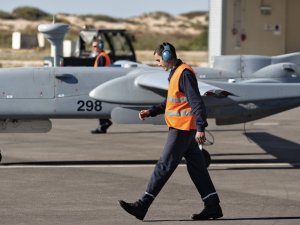 İsrail Bağdat'a karşı pilot eğitiyor