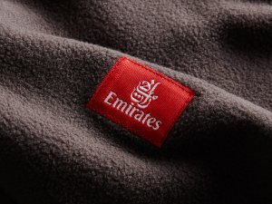 Emirates’ten yüzde 100 geri dönüştürülmüş plastikten üretilen battaniye