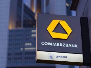 Commerzbank, finansal danışmanlarla anlaştı