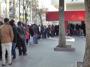 ATM kuyruklarına yeni önlem geliyor