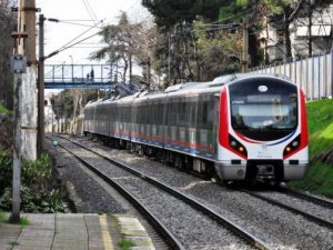 Ahmet Arslan, banliyö tren hatları için tarih verdi