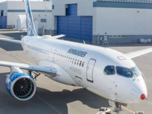 Anlaşma sonrası Bombardier'e 61 uçaklık C-Series siparişi verildi