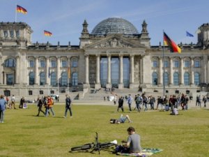 Almanya'da 6.9 milyon kişi 'aşırı borçlu'