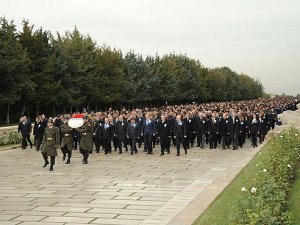 5 bini aşkın ASELSAN çalışanı Anıtkabir'i ziyaret etti