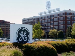 Moody's, General Electric'in notunu düşürdü