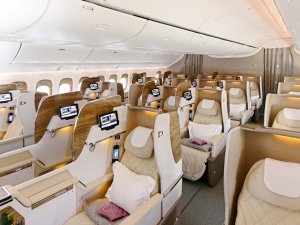 Emirates, yeni First Class kabinlerini tanıttı