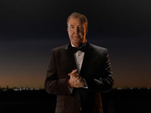 Otomobil dünyasının ünlü ismi Jeremy Clarkson Emirates’in son reklam kampanyasında!