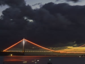 Yavuz Sultan Selim Köprüsü kadına şiddete karşı turuncu ışık yakacak