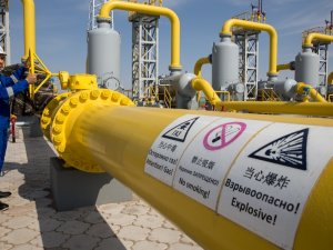 Orta Asya'dan Çin'e 200 milyar metreküp doğalgaz taşındı