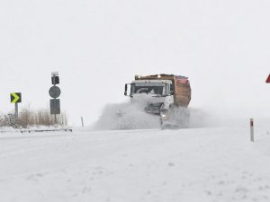 3 ilde 323 köy ve mahalle yolu ulaşıma kapandı