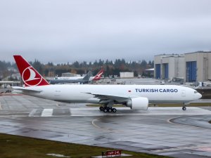 THY 3 adet  B777-200LRF kargo uçağı alacak