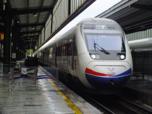 İzmit hızlı tren istasyonu, Kartepe'de olacak