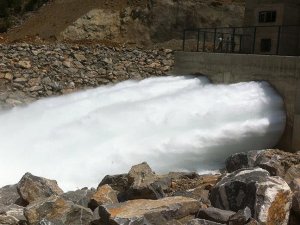 Kiğı Barajı'nda elektrik üretimi başladı