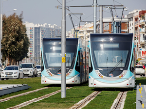 Karşıyaka tramvayını 563 bin 889 yolcu kullandı