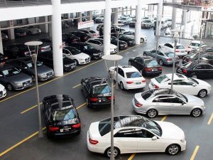 2017'de ithal otomobil satışı yüzde 70'e geriledi